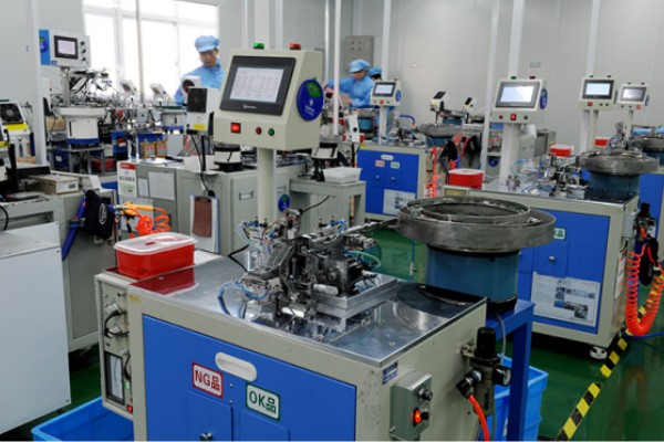 電子輕觸開關生産設備